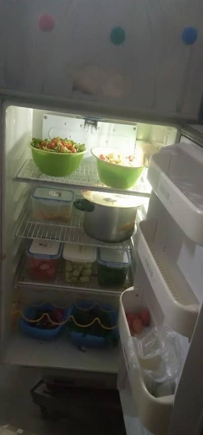 Dawlance fridge for sale