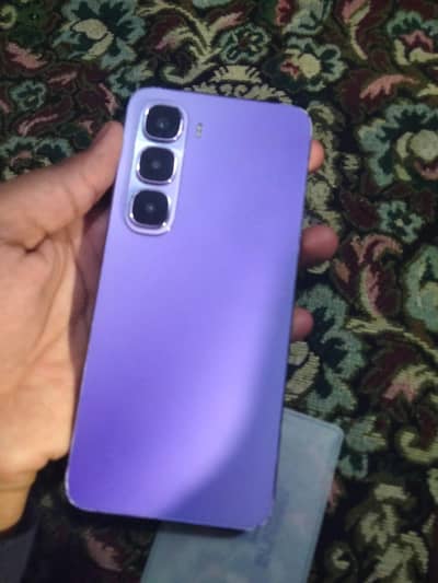 Infinix 50i ni na yeah Infinix 60i ha or all ok ha 10/9 condition