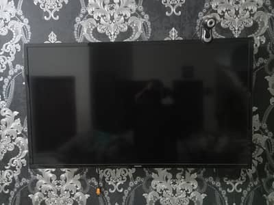 samsung led tv 40" inch like brand new