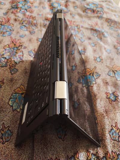 Lenovo Thinkpad touch i5 7th Generation