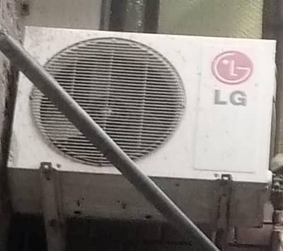 2 LG AC 1 Ton in Good Condition
