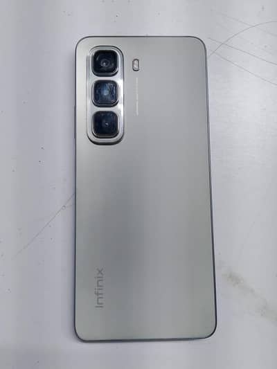 Infinix Hot 50 10/10 Condition Box+Charger available Warranty N/A