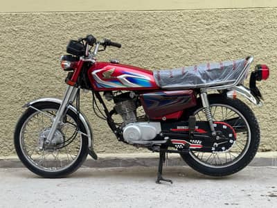 Honda cg 125 model 2022 urgent for sale total genuine