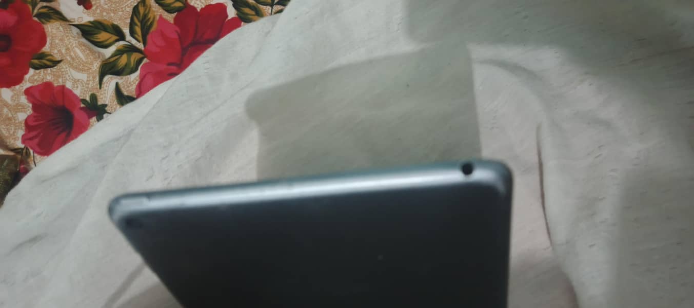 ipadmini5 box pack used 4