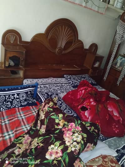 contact me on WhatsApp and simple call 03176210610