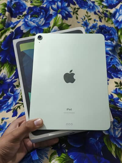 iPad Air 4 Beast Device Brand New Condition With Box & Accessories