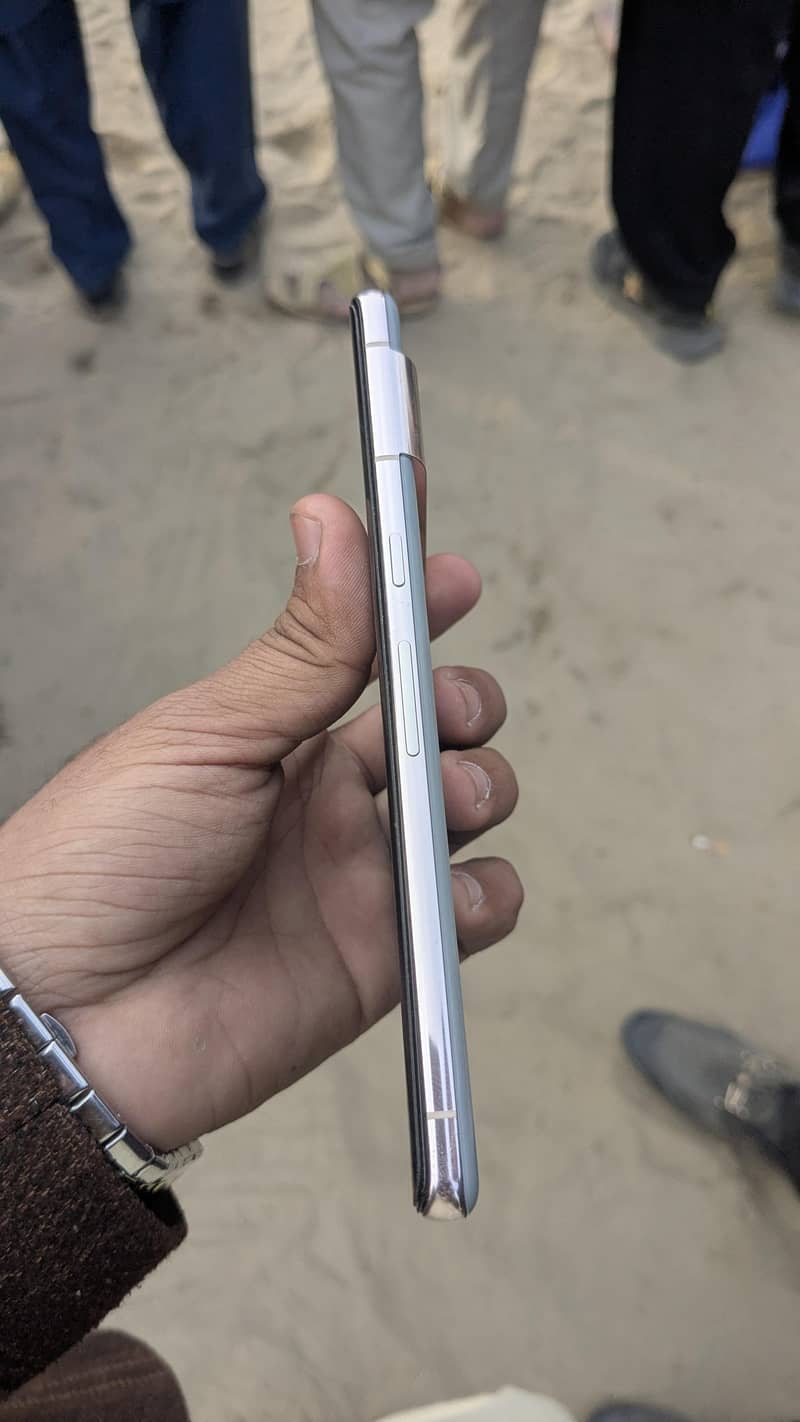 Google Pixel 7 Pro 2