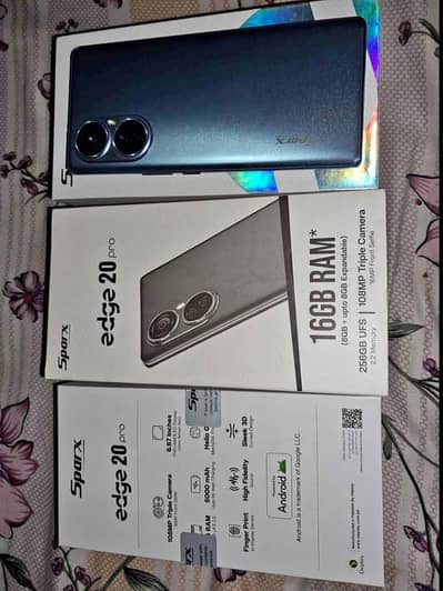 all ok 8+8 GB 256 GB 99 prosesr fingers display