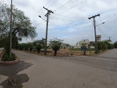 A Residential Plot Of 3 kanal 17 Marla Kanal Green Forts 2 -