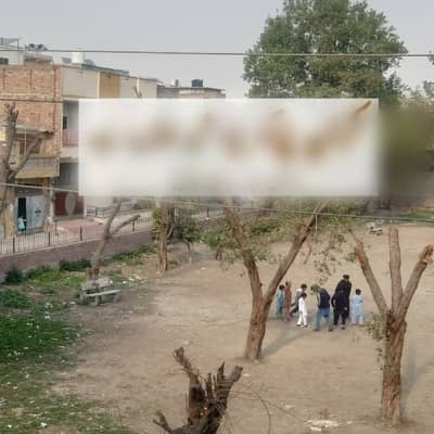 House for rent contact 03096652300