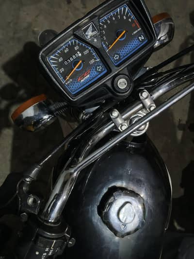 Urjnt for sell 24/25 hai open bio matrik