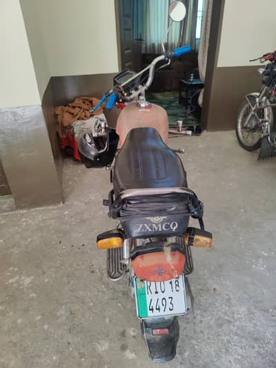 hi speed 1 hand used in good condition new tyres