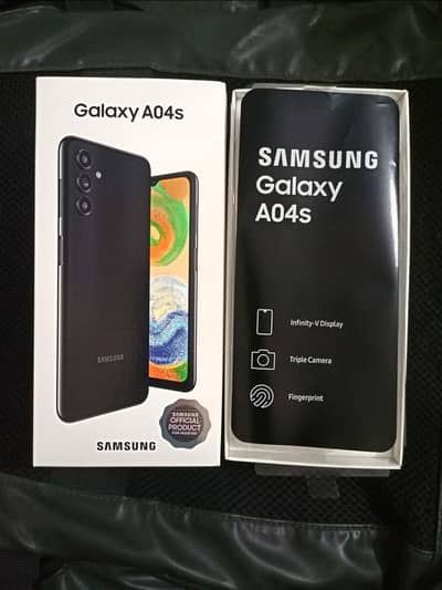 Samsung Galaxy A04s with Box charger &  Back cover Urgently for sale