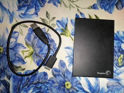 Expansion portable hard drive 500 GB