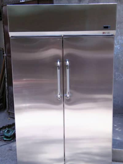 Chiller /double door chiller /Restaurant Chiller for sale in lahore