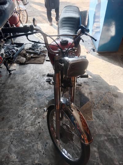 Islamabad number. All documents clear   14 model