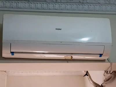 Haier 1 ton inverter heat and cool in genuine condition