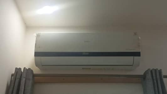 Haier 1 ton inverter Ac