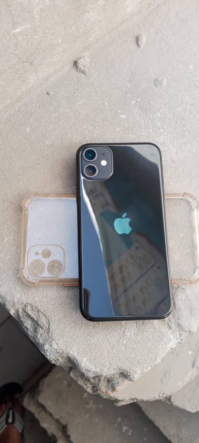 iphone 11 non jv/64gb exchange possible