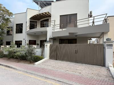 20 Marla Corner House For Sale Bharia Town Phase 2