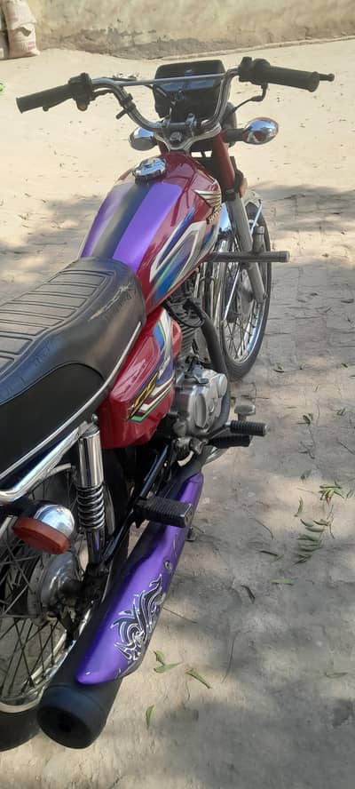 ہونڈا CG 125 ماڈل 2022 فروخت کے لیے