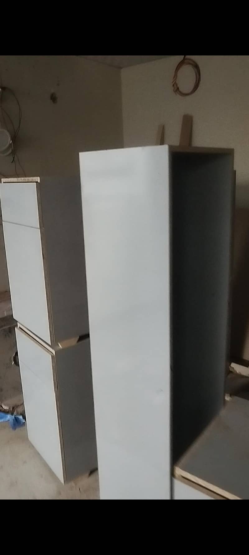 almost new sheets & cabnets 2