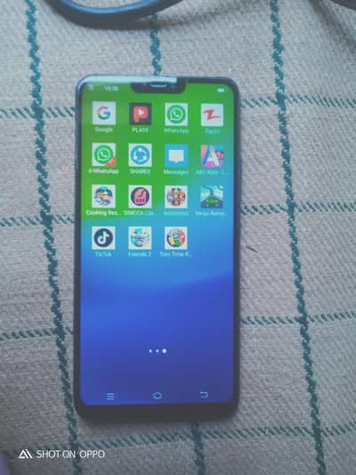 Vivo  y85 all ok ram4gb/64gb 03287966072call number