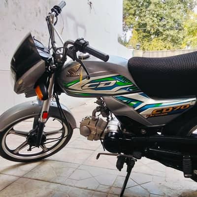 Honda cd 2023 model Town e block