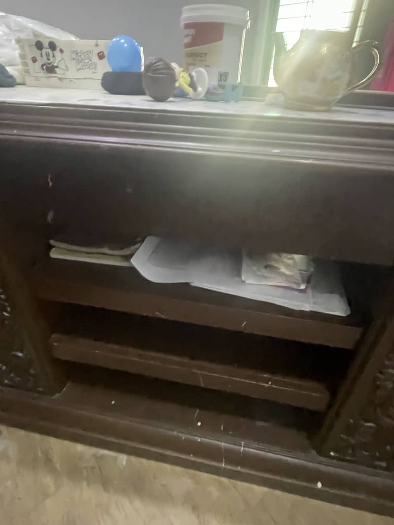 Solid wooden table 2