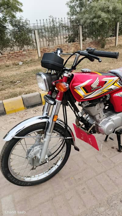 Honda 125 brand new condition bike 03396464638