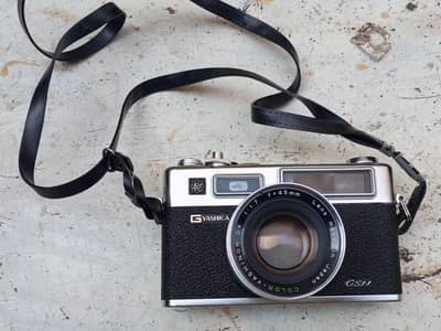Vintage Yashica GSN 35mm Film Camera | 45mm f/1.7 Yashinon Lens