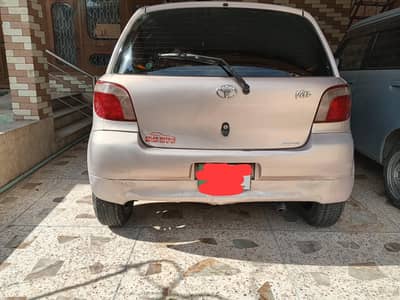 vitz pink color 2001