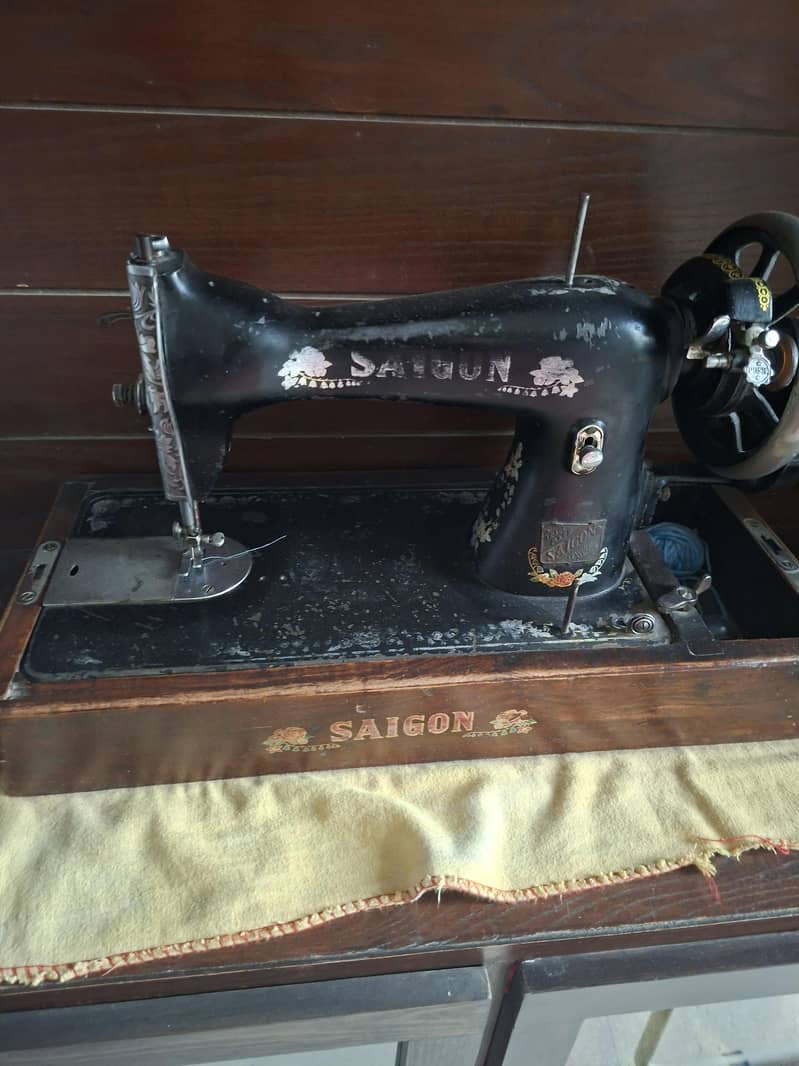 SAIGON sewing machine 0