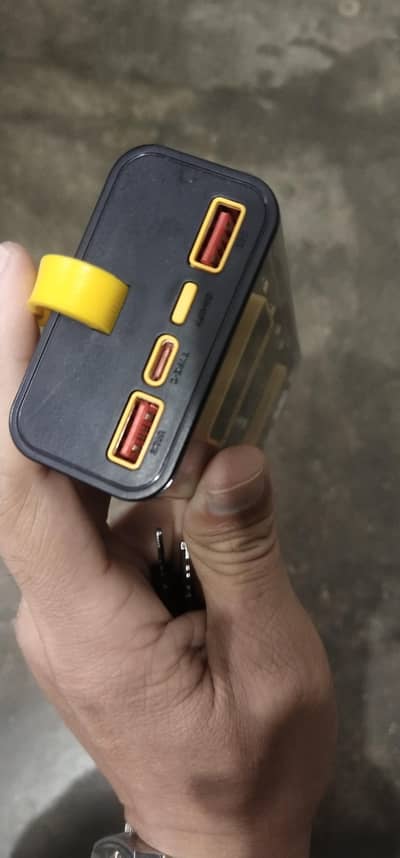 20000mh powrbnk ha 66w fast new with led lights