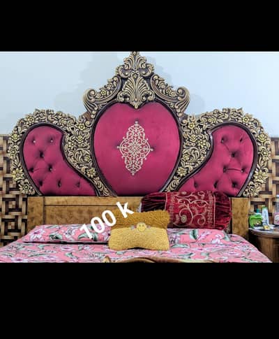 Heavy beautiful wooden bed , side tables nd dressing for urgent sale