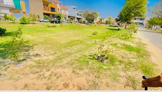 A Great Choice For A 7 Marla Residential Plot Available In Valencia - Block J