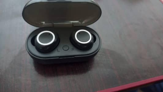 Wireless Earbuds with Charging Case
