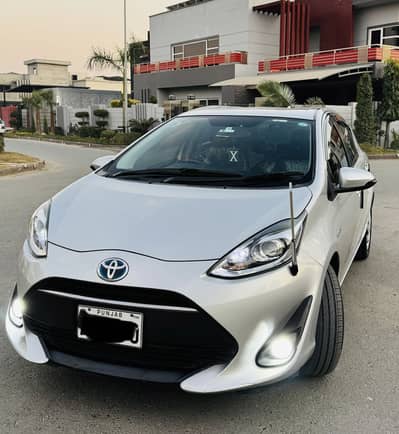 Toyota Aqua Hybrid New Car