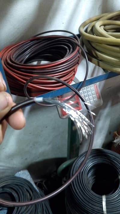 700vatt U. P. S working conditions  for sale urgent location shahdara