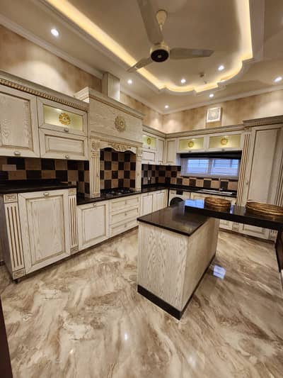 1Kanal Styish New Beautiful House For Sale DHA Phase 4 Near park