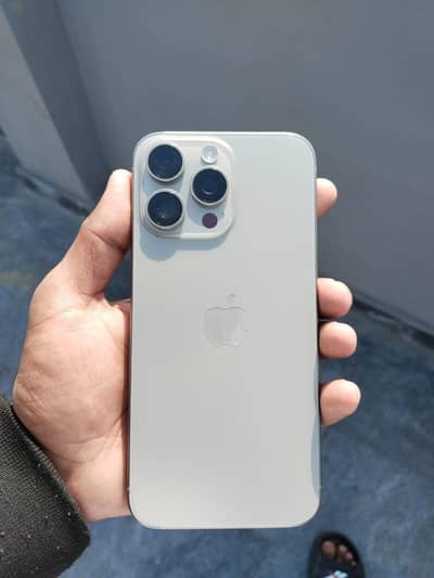 I phone 15 pro max with box