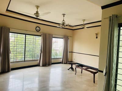 1 Kanal House upper protion Available For Rent In DHA Phase 4-GG block DHA lahore in a prime location