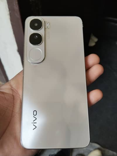 Vivo Y200