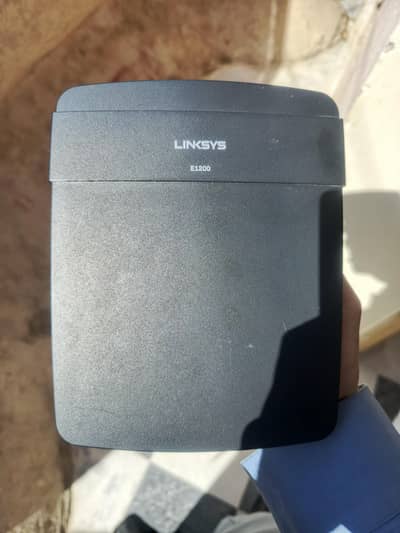 Linksys E1200 router