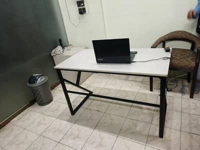 office table 2x4 size