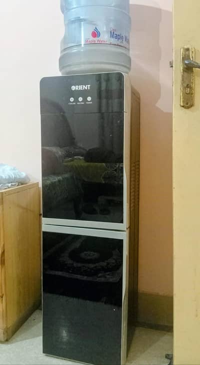 Orient Dispenser Crystal