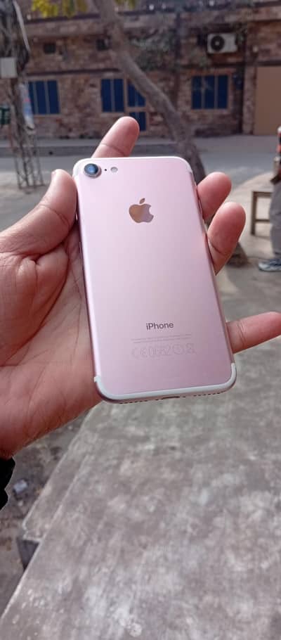 iPhone 7 32GB PTA approved