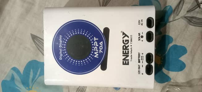 70A Energy MPPT Solar Charger Controller - Perfect Working Condition