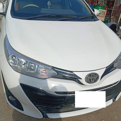 Lady Doctor's LowMileage B2B Orig'l YARIS 2021 CVT-ATIV 1.3 Multimedia