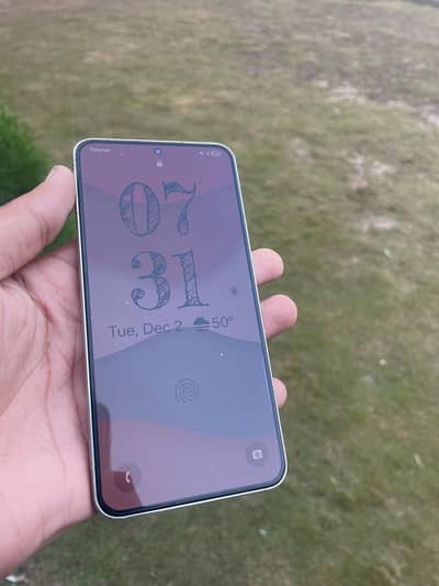 Samsung Galaxy S22 8GB 128GB – Excellent Condition